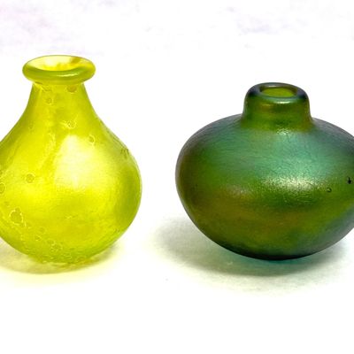 Sale Photo Thumbnail #536: Two Mark Peiser Art Glass Vases