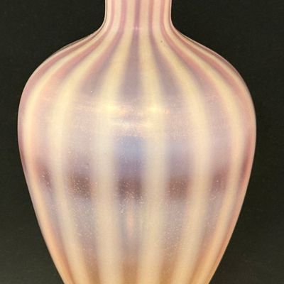 Sale Photo Thumbnail #366: Steuben Oriental Poppy Vase