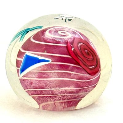 Sale Photo Thumbnail #601: Art Glass Paperweight
