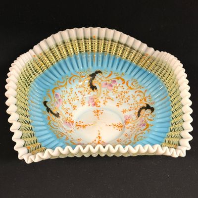 Sale Photo Thumbnail #236: Square/Ruffle Top Bride's Bowl