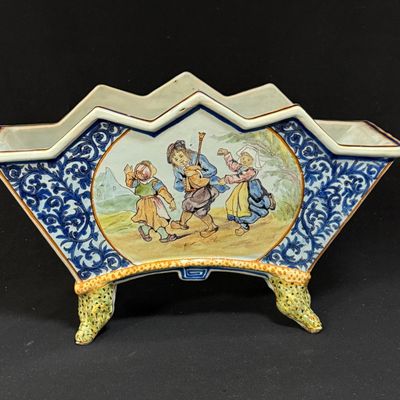 Porquier Beau Jardiniere