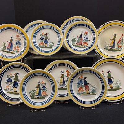 11 HenRiot Quimper Items