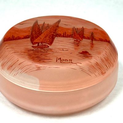 Sale Photo Thumbnail #418: Moda French Cameo Vanity Box