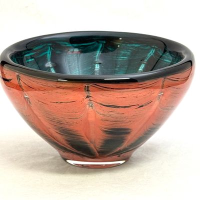 Sale Photo Thumbnail #528: Brent Kee Young Art Glass Bowl