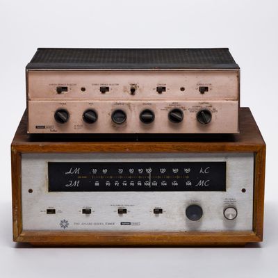 Sale Photo Thumbnail #395: Harmon Kardon Stereo Components