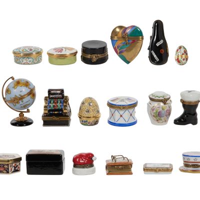 Sale Photo Thumbnail #273: Limoges Trinket Box Assortment