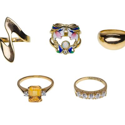 Sale Photo Thumbnail #364: 14k Yellow Gold Ring Assortment