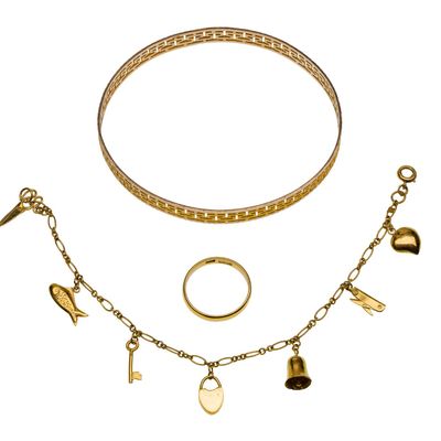 Sale Photo Thumbnail #331: 14k Yellow Gold Jewelry Assortment
