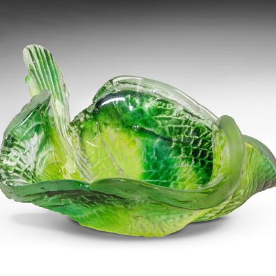 Sale Photo Thumbnail #251: Art Glass Leaf Form Bowl