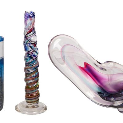 Sale Photo Thumbnail #249: Art Glass Assortment