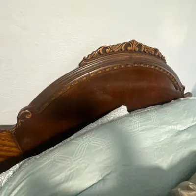 Bedframe (close up)