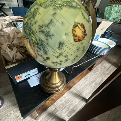 Globe