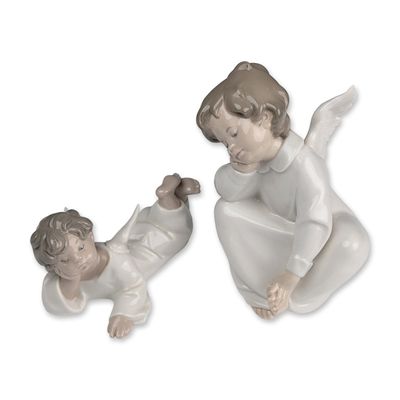Sale Photo Thumbnail #301: 2pc Lladro Figurines, Reclining Angel 01004541 and Dreaming Cherub 01004961