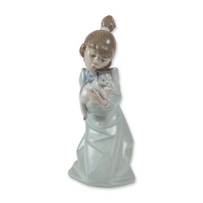 Sale Photo Thumbnail #306: Lladro Glazed Porcelain Figurine, Sleepy Kitten 1005712