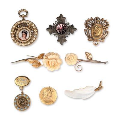 Sale Photo Thumbnail #363: Collection of Eight Vintage Costume Jewelry Brooches