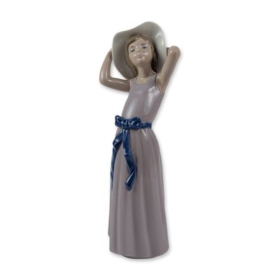 Sale Photo Thumbnail #296: Lladro Glazed Porcelain Figurine, Coy 01005011