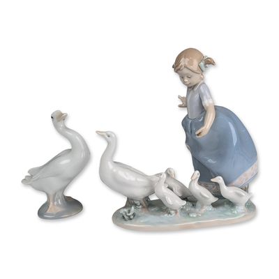 Sale Photo Thumbnail #319: 2pc Lladro Porcelain Figurines, Hurry Now 01005503 and Little Duck 01004552