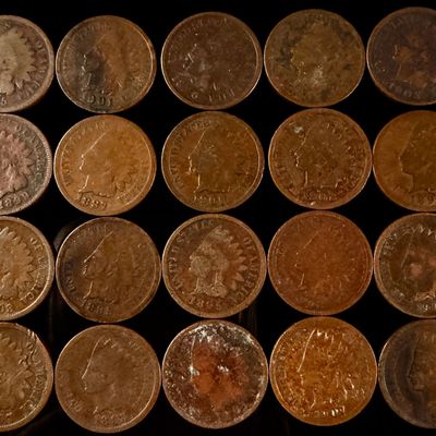 Sale Photo Thumbnail #106: A Collection of US Indian Head One-Cent Coins