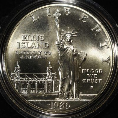 Sale Photo Thumbnail #338: 1986-P $1 COMMEM STATUE OF LIBERTY