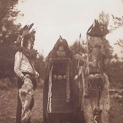 Edward Curtis - Haschelti, Haschebaad, Zahadolzha - Navaho