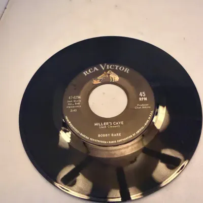 Vintage Bobby Bare “Miller’s Cave” / “Jeannie’s Last Kiss” RCA Victor 45 RPM Record 47-8294
