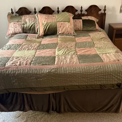 Vintage King Size Solid Wood Four-Poster Headboard – Traditional Colonial Style