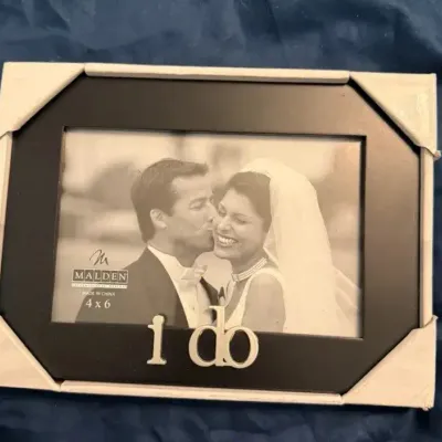 Malden “I Do” Wedding Photo Frame 4x6 Black White Silver Bridal Marriage