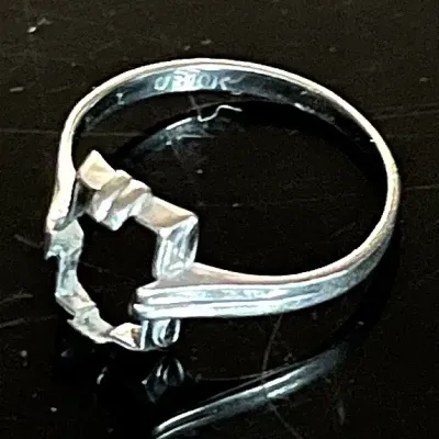 10K White Gold Ring