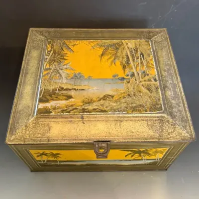 1920’s Lithographed Metal Tin, The Globe Soap Co.