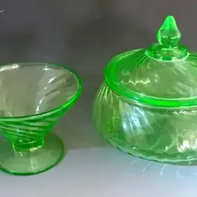 Vintage Anchor Hocking Swirl Uranium Glass Dishes