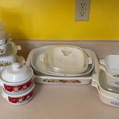 Corning Ware And Campbell Soup Bowls