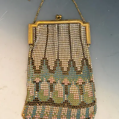 Vintage Art Deco Enameled Mesh Flapper Purse 