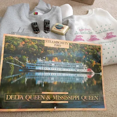 2 Delta Queen Sweatshirts (XL), Steamboatin 1989 Calendar + More