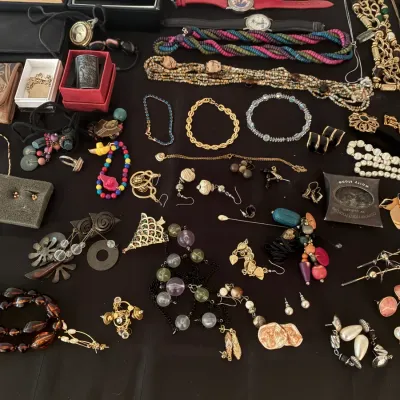 Sale Photo Thumbnail #32
