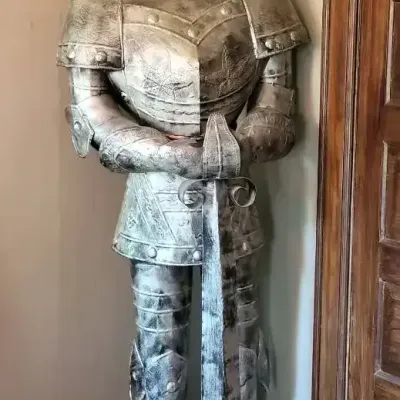 Suit of Armor Statue (LR-2)