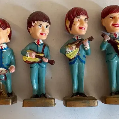 Vintage 1960s Beatle Nodders (K-1)