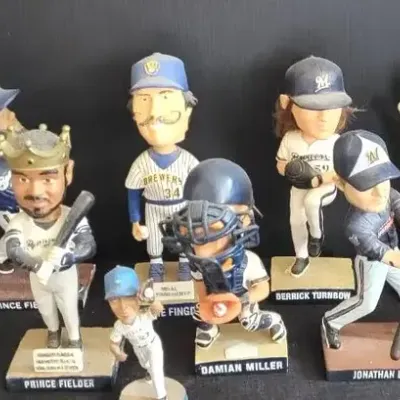 Milwaukee Brewers Bobbleheads (K-1)