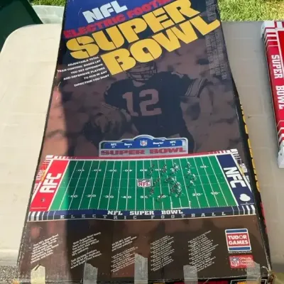 Vintage Vibrating Electric Football Game