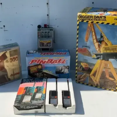 Miscellaneous Toy Lot