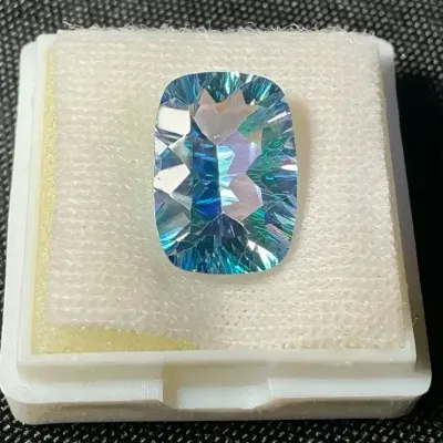 7.5 Ct Topaz Gemstone 