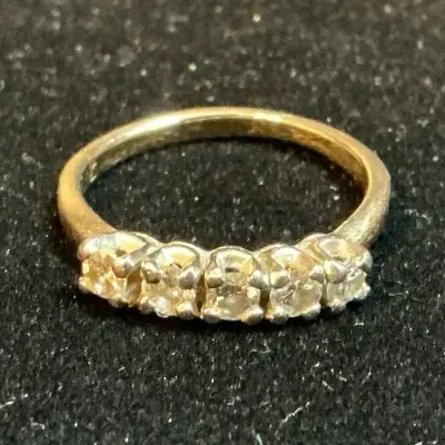 14k Gold Plumb 5 Diamond Cluster Ring (Size 6.25) (2.53 Grams)