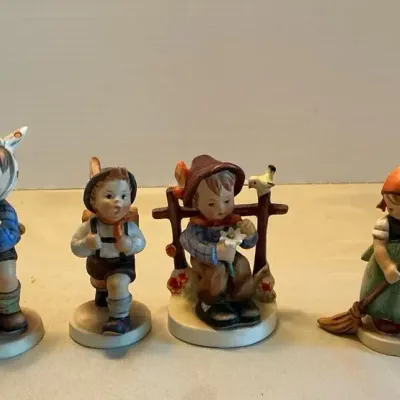 Hummel Hear Ye Hear Ye, Boy With Toothache, School Boy, Kiss Me 