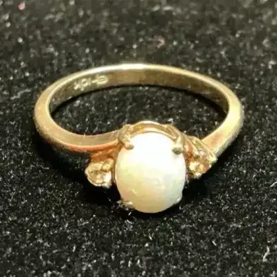 10k Gold Diamond Accented Australian Opal Ring (Size 6) (2.20 Grams)