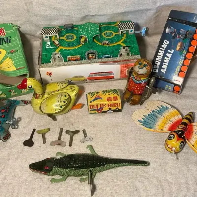 Vintage Wind Up Tin Toys