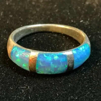 Zuni Sterling Silver Inlaid Opal Ring (Size 8.5) (3.81 Grams Total)