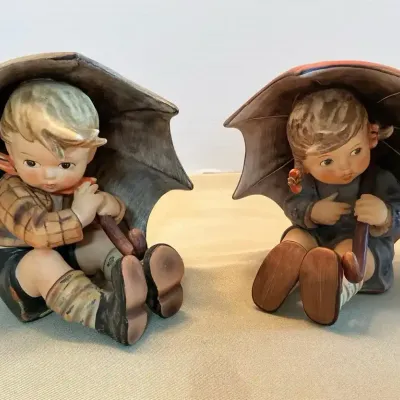 Hummel Umbrella Boy And Umbrella Girl 