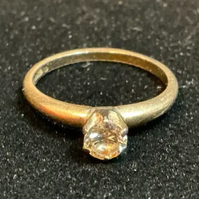 14k Gold Diamond Ring (Size 6) (2.14 Grams)