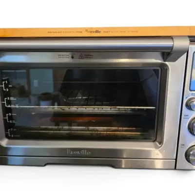 Breville Convection Toaster Oven & Breville Cutting Board