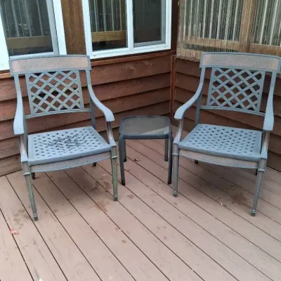 Patio Chairs And Small Table (3)