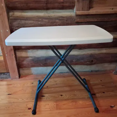 Folding Lifetime Tray Table